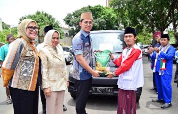 Luncurkan Distribusi Beras Zakat Fitrah ASN, Bupati Egi: Harus Tepat Sasaran Lampung Selatan